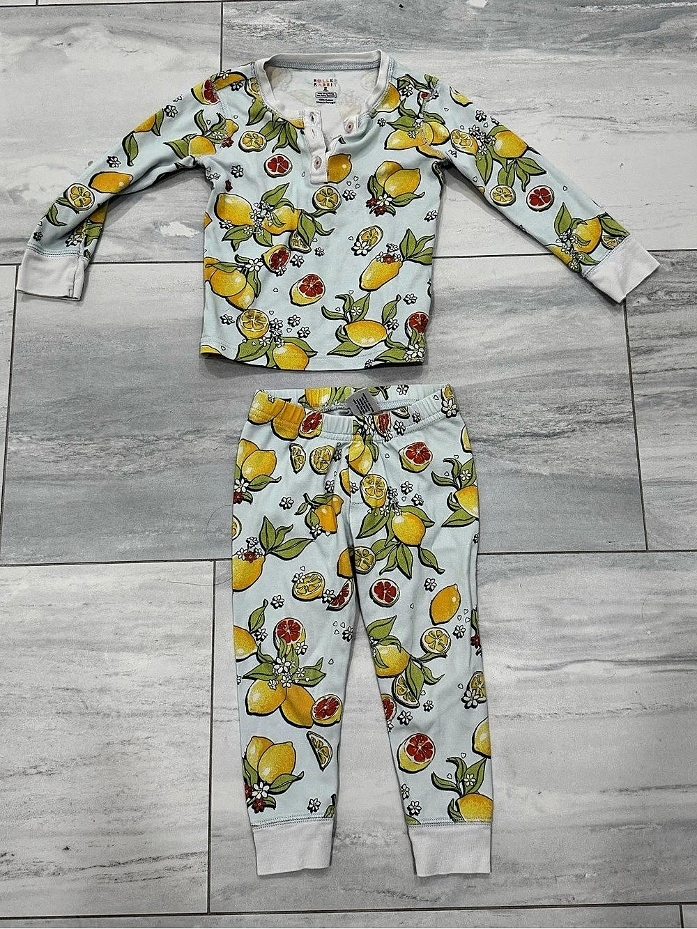 Roller Rabbit Kids Long Sleeve
Pajamas Lemon Print 3T